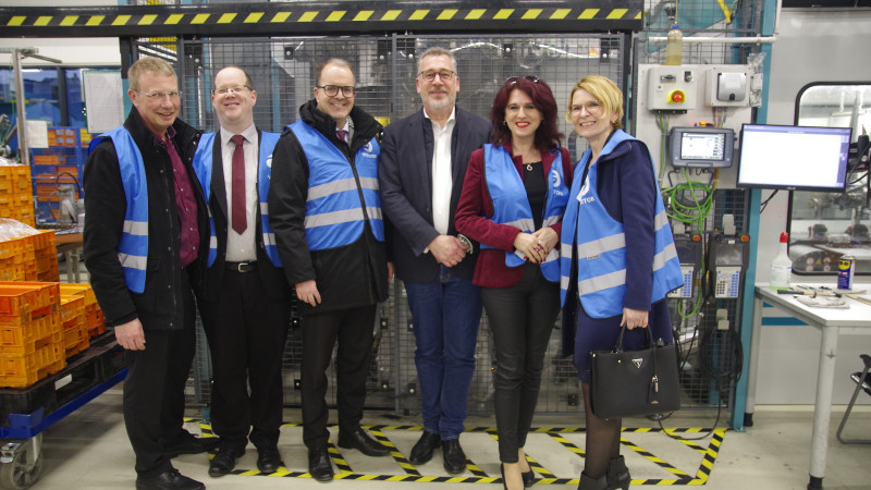 Vizepräsident Markus Rinderspacher, Landratskandidatin Silvia Gross und SPD Neutraubling zu Gast bei Fa. Guido